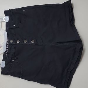 Hot Topic black high rise button front shorts